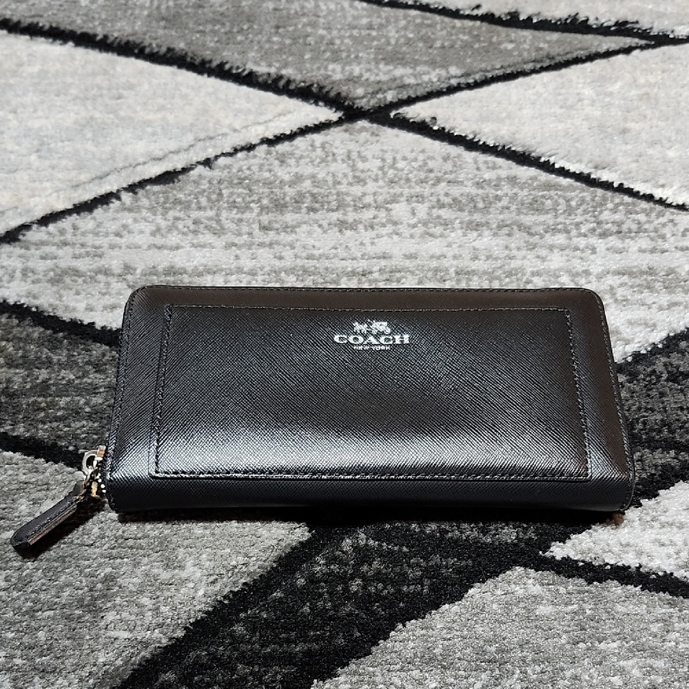 COACH BLACK CROSSGRAIN LEATHER FULL-ZIP LONG WALLET